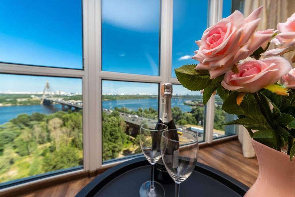 Apartments With Crazy Panoramic View Of The Dniepr Kiev Exterior foto