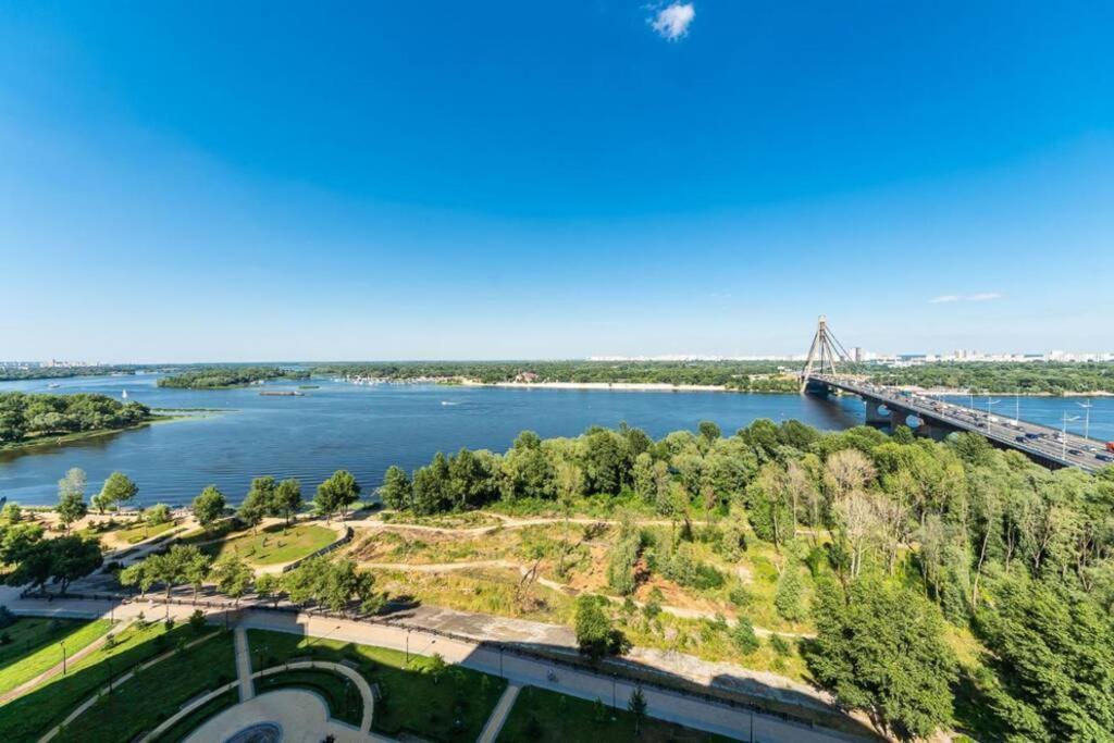 Apartments With Crazy Panoramic View Of The Dniepr Kiev Exterior foto